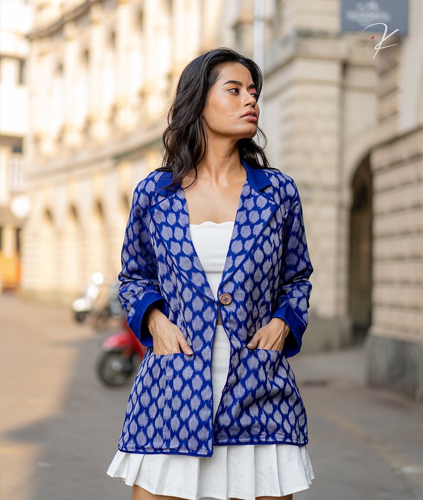 Krushnachuda-Blue-Dahlia