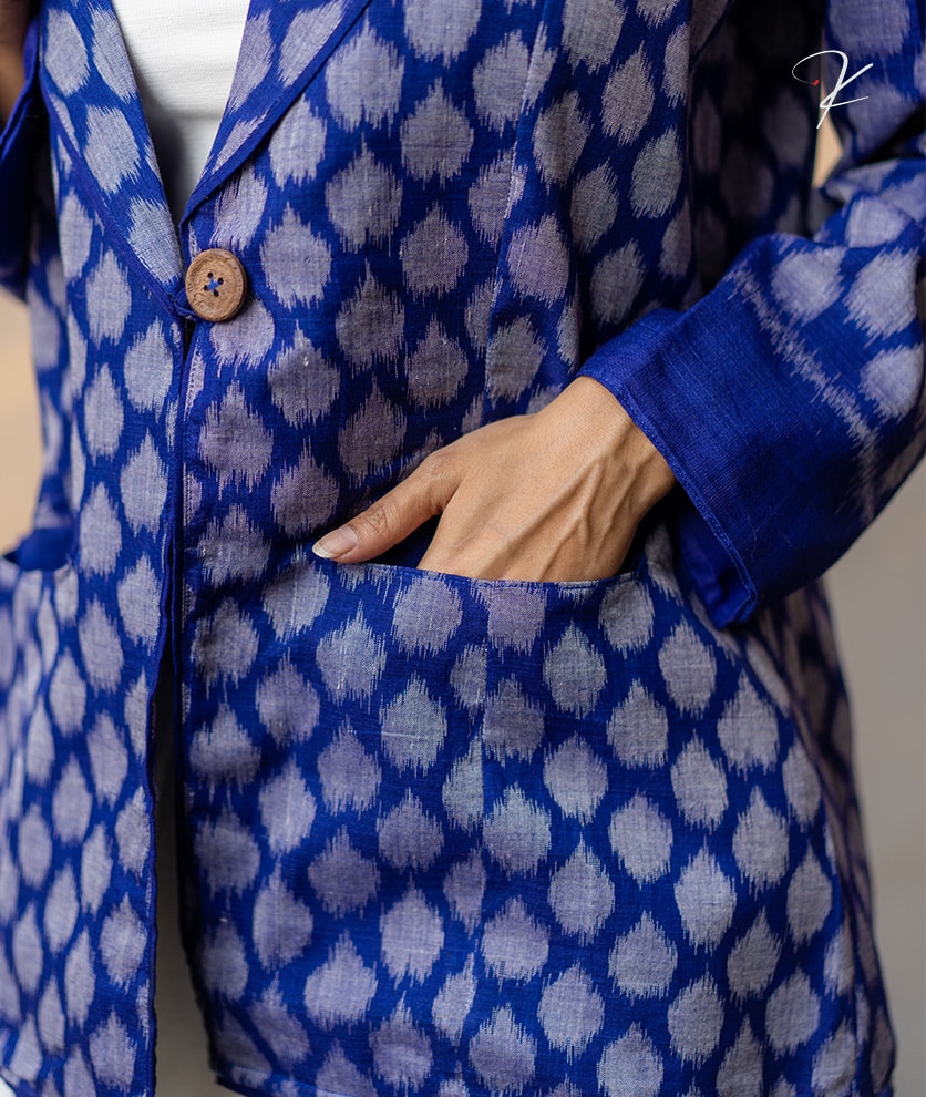 Krushnachuda-Blue-Dahlia